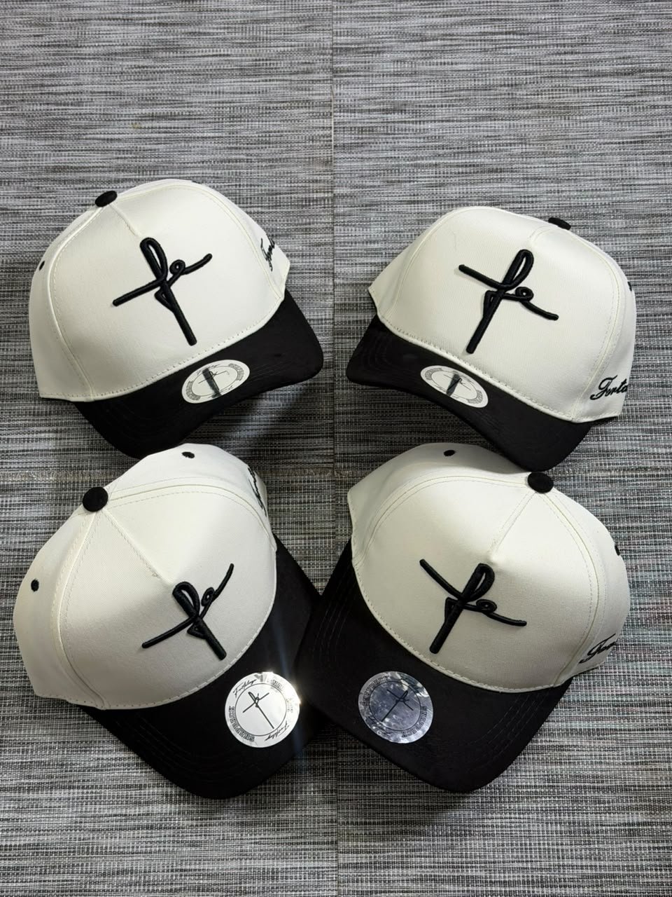 Astro Fe & Fortaleza Cross Two-Tone